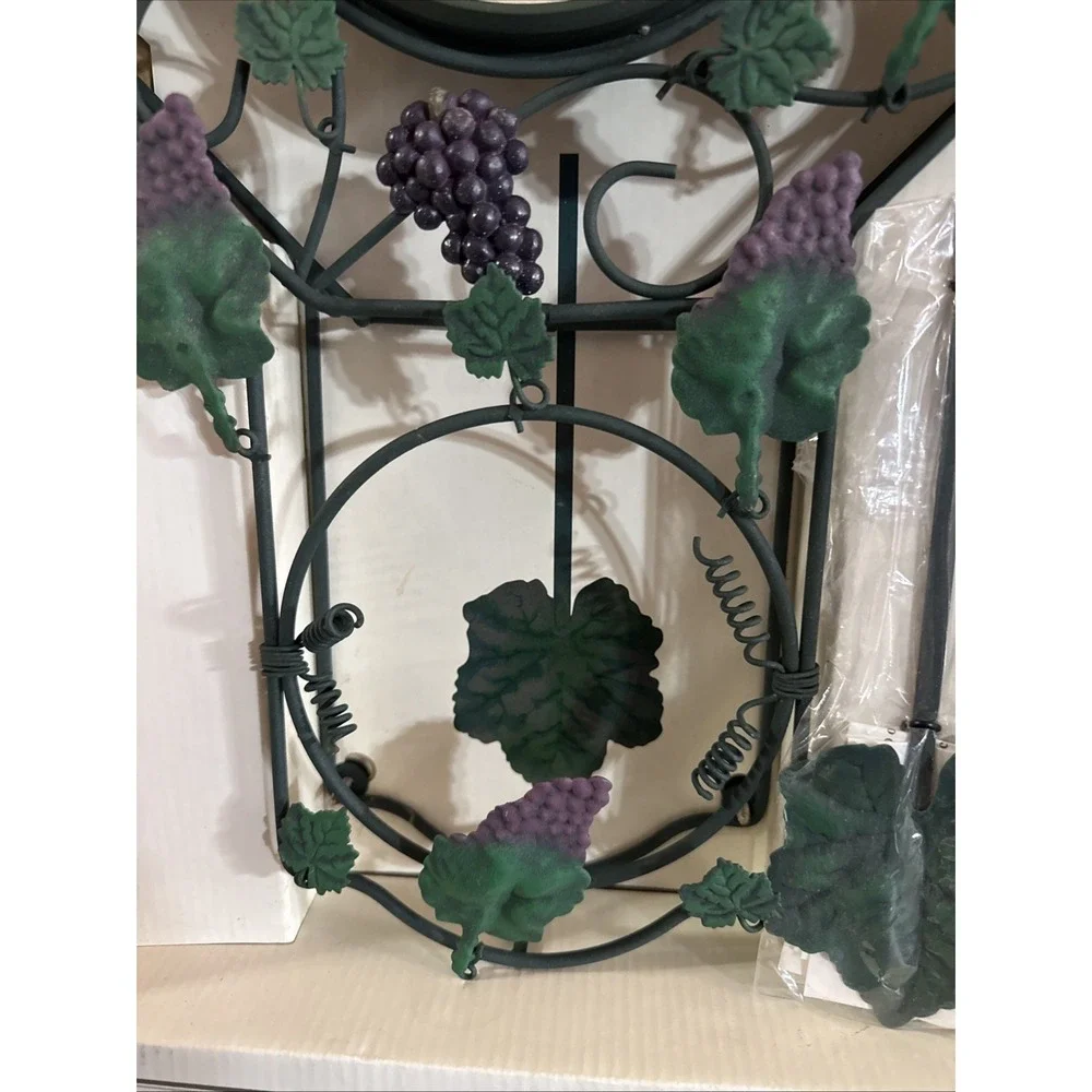 Vintage Clock hanging wall Metal Purple Grapes Green Ivy Pendulum Cottage 18 In